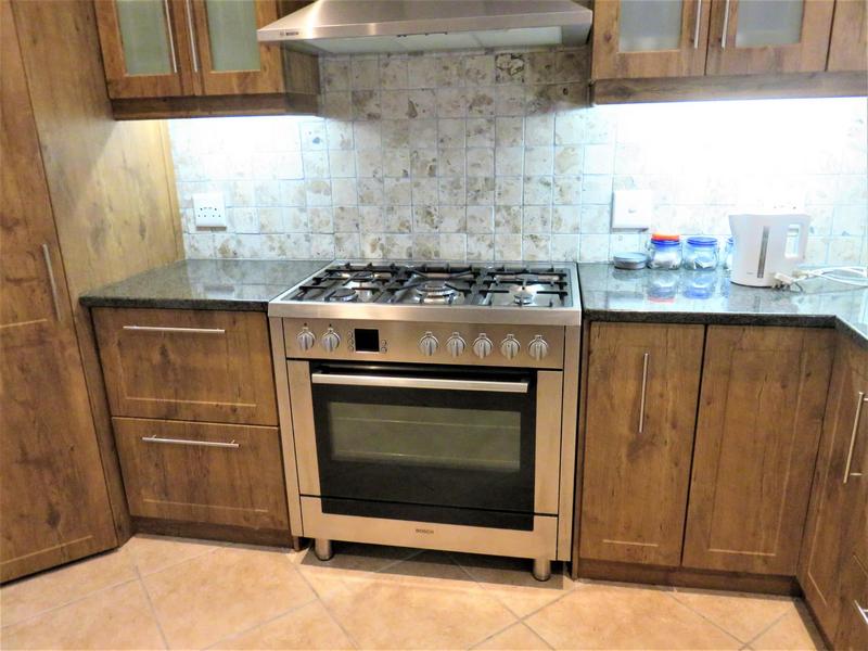 4 Bedroom Property for Sale in Myburgh Park Western Cape